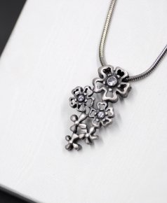 finnfeelings blomma halsband silver finsk design
