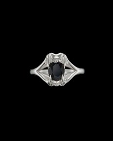 MARIA NILSDOTTER Tiny Jaw Stone ring - Ring i silver