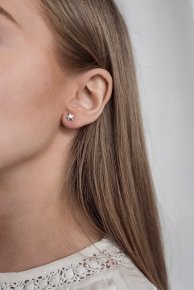 LIGA Design Plutten Star - Små örhängen i silver