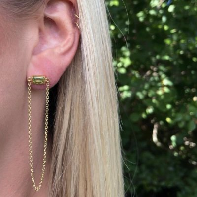 Heiring Square - Örhängen med kedja i förgyllt silver och swiss blue topas