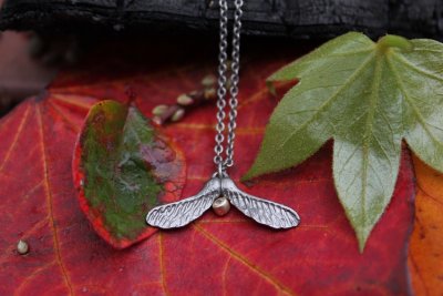 Lotta Jewellery Halsband Dazzle maple nose