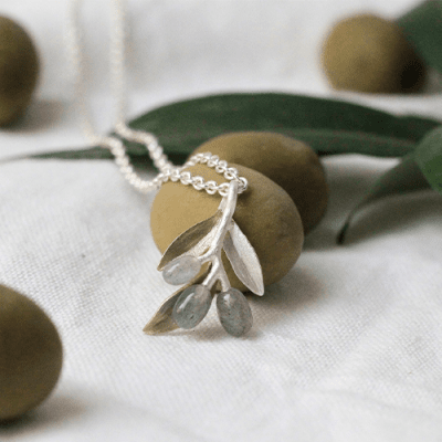 Lotta Jewellery Antiparos Olive - Halsband i silver