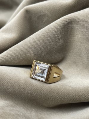 1960-tal - Guldring med vit sten