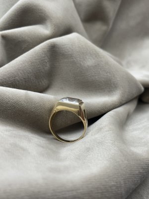 1960-tal - Guldring med vit sten