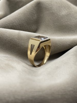 1960-tal - Guldring med vit sten