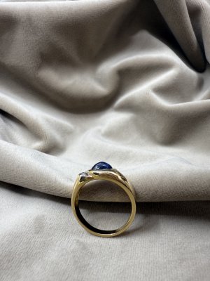 1990-tal - Ring i guld med safir och diamant