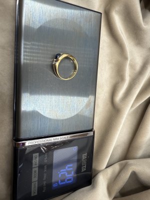 1990-tal - Ring i guld med safir och diamant