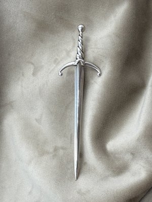 1990-tal - Ola Gorie - Sword kilt pin - Brosch i silver