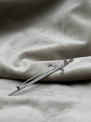 1990-tal - Ola Gorie - Sword kilt pin - Brosch i silver