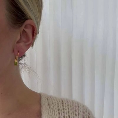 Heiring Square - Creoler i förgyllt silver med rökkvarts