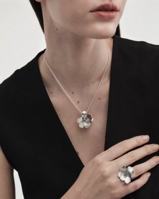 marimekko unikko halsband smycken fisnk design kalevala