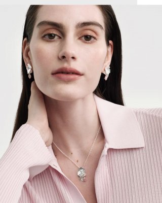 Kalevala x Pink ribbon summer night rose - örhänge i silver