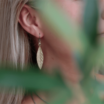 Lotta Jewellery Santorini Olive - Örhängen i brons/14K