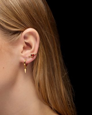 MARIA NILSDOTTER Pierced Heart Garnet Studs - Örhänge i silver