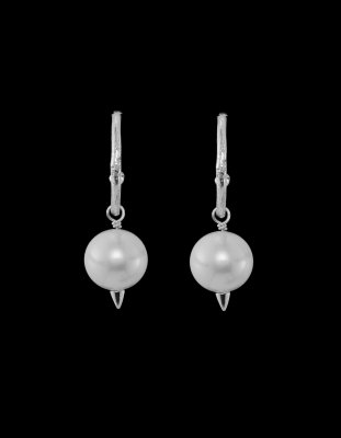 MARIA NILSDOTTER Pierced Pearl - Örhänge i silver