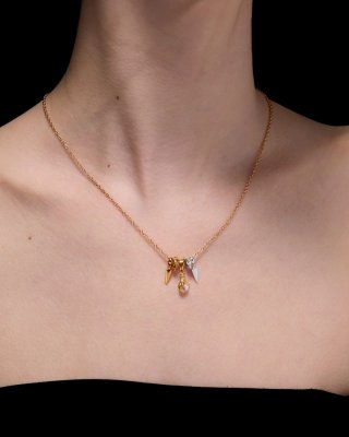 MARIA NILSDOTTER Tiny Claw Pearl Charm - Berlock i silver