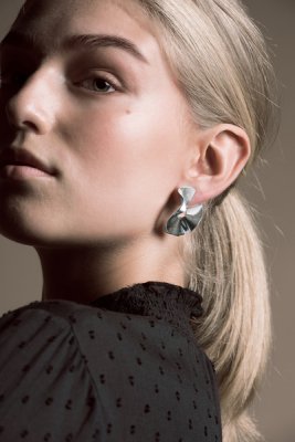 kalevala alluring statemant earring örhänge