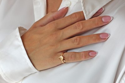 PER BORUP Kaya - Ring i guld