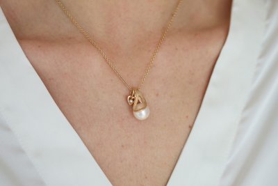 Per Borup Design Open your heart - Hängsmycke i guld med diamant
