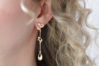 PER BORUP Violina - Hängande örhängen i guld