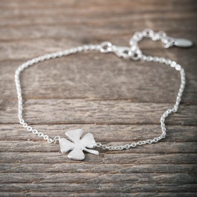 by Faith Lyckoklöver - Armband i silver