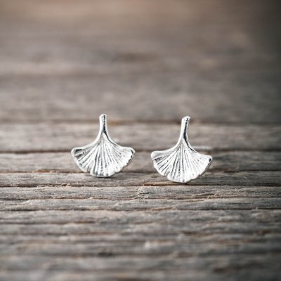 by Faith Ginkgoblad - Örhängen i silver