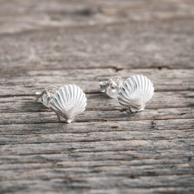 by Faith Snäcka - Örhängen i silver