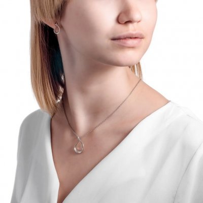 Lumoava Elegia - Örhängen i vitt guld