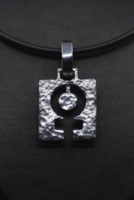 Smyckeboden Kvinnotecken - Hängsmycke i silver