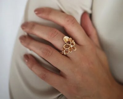 Per Borup Design Violina Mellan - Ring i guld med diamant